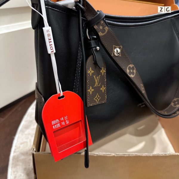 Daily Street Style LV Handbag LV262252 QA