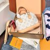 LV Alma Handbag C2301350