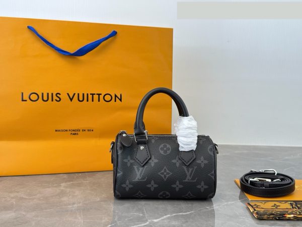 Daily Street Style LV Handbag DLV1 QA