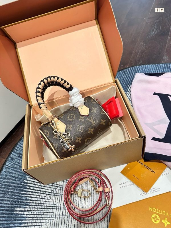 LV Speedy Bandoulière 20 Bag C2301150