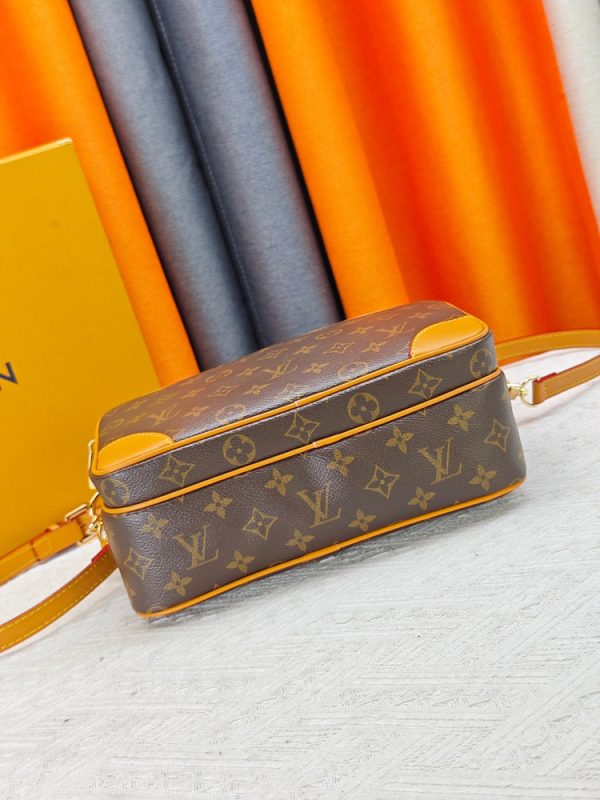 Premium Icon LV Handbag M27852-M14016 BC Premium Icon LV Handbag M27852-M14016 BC