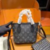 LV Neverfull Bandoulière Inside Out BB LV2511232 QA LV Neverfull Bandoulière Inside Out BB LV2511232 QA