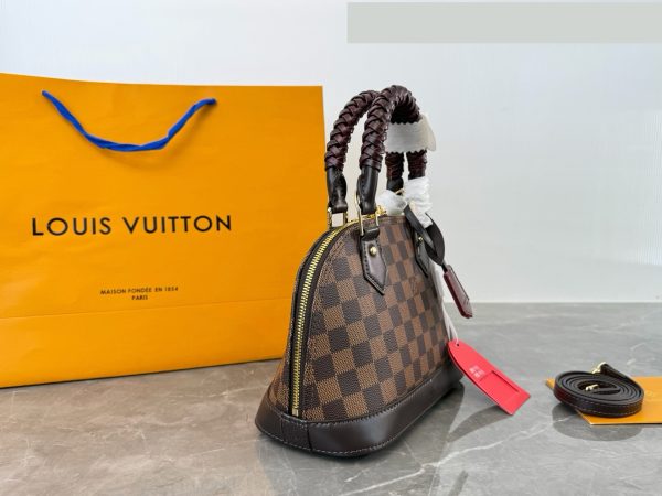 Daily Street Style LV Handbag DLV3 QA