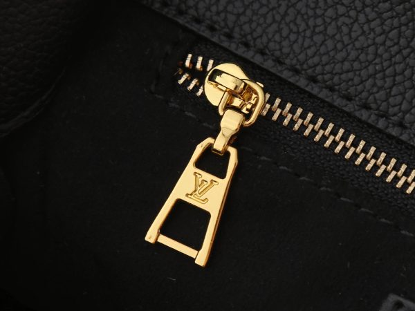 Premium Icon LV Handbag M21546-M20600 BC Premium Icon LV Handbag M21546-M20600 BC