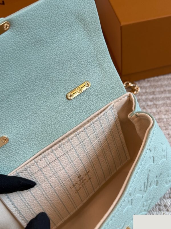 Daily Street Style LV Handbag LV267163 QA