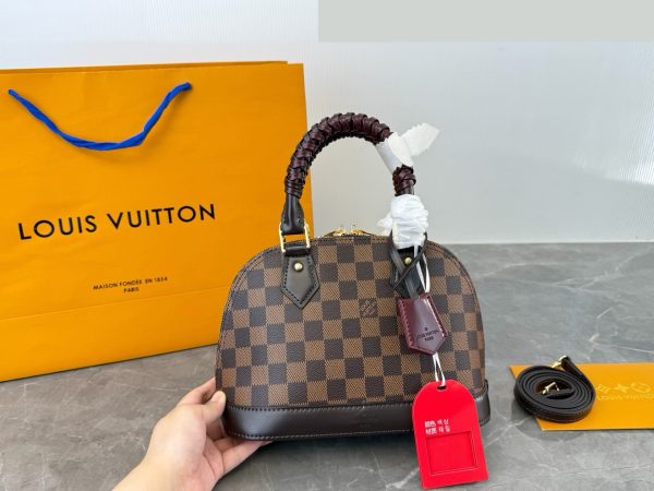 Daily Street Style LV Handbag DLV3 QA