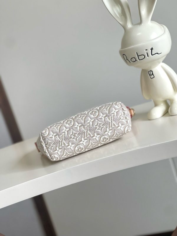 LV Pochette Hills Bag KK03750