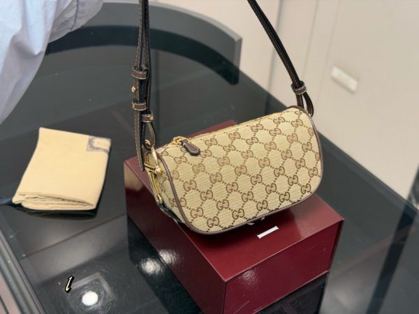 GG Half Horsebit Mini Bag C2301150