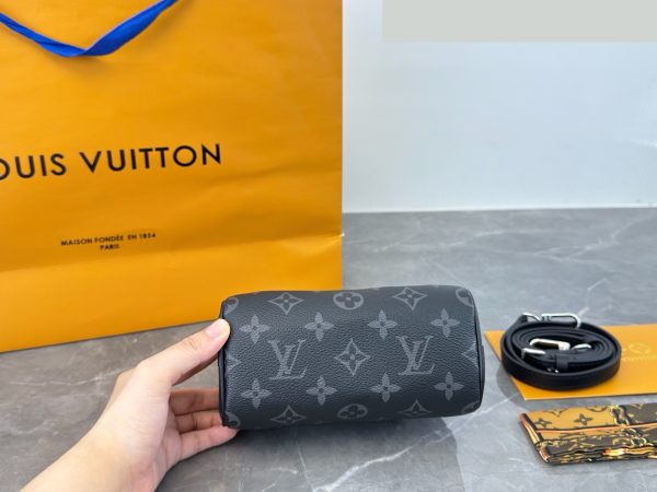 Daily Street Style LV Handbag DLV1 QA