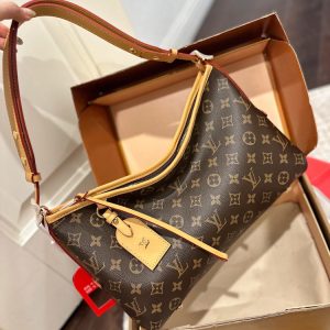 Daily Street Style LV Handbag LV262252 QA Daily Street Style LV Handbag LV262252 QA