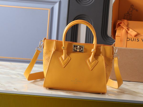 Premium Icon LV Handbag M21546-M20600 BC Premium Icon LV Handbag M21546-M20600 BC
