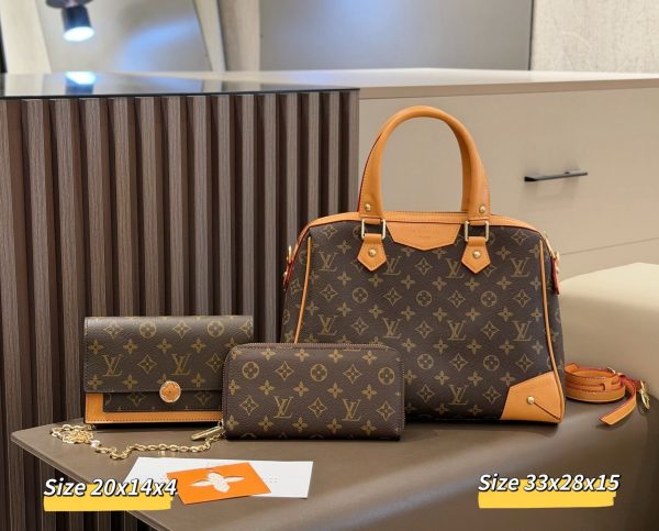 LV Retiro Handbag C2301350