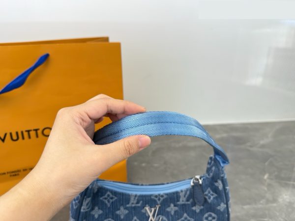 Daily Street Style LV Handbag DLV1 QA