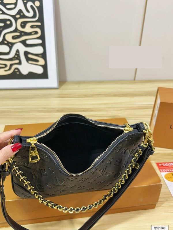 Daily Street Style LV Handbag DLV4 QA