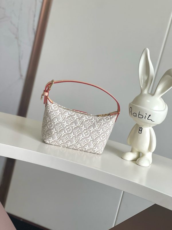 LV Pochette Hills Bag KK03750