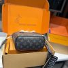LV Neverfull Bandoulière Inside Out BB LV2511232 QA LV Neverfull Bandoulière Inside Out BB LV2511232 QA