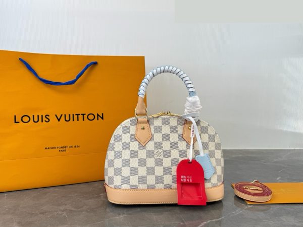 Daily Street Style LV Handbag DLV3 QA