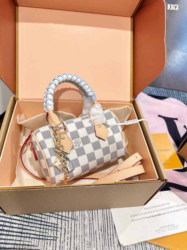 LV Speedy Bandoulière 20 Bag C2301150