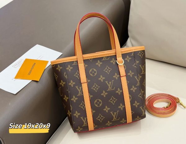 LV Monogram Tote Bag C2301350