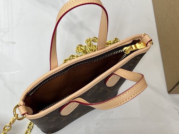 LV Nano Neverfull Card Holder Monogram M29557 BC