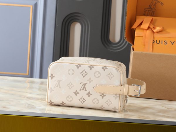 LV Locker Dopp Kit Monogram Bag M28835-M26810 BC