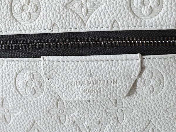 LV Discovery Backpack PM Monogram M28789-M31033-1 BC