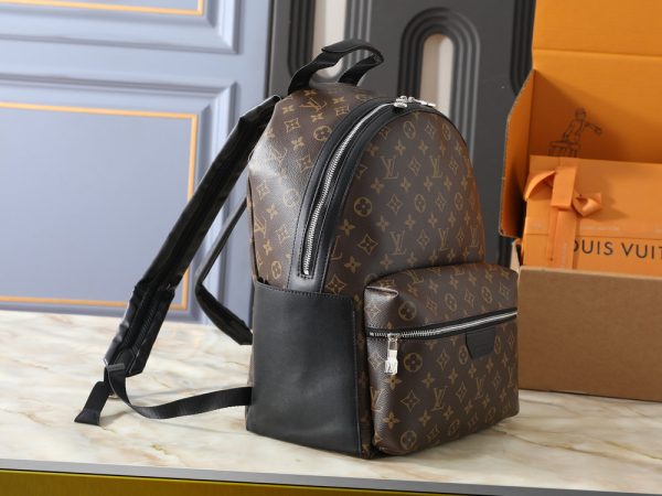 LV Discovery Backpack PM Monogram M28789-M31033-1 BC