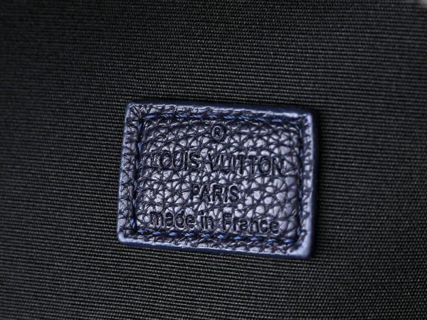 LV Discovery Backpack PM Monogram M28789-M31033-1 BC