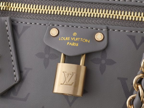 LV Vanity Chain Pouch Bag M12427-M47125 BC LV Vanity Chain Pouch Bag M12427-M47125 BC