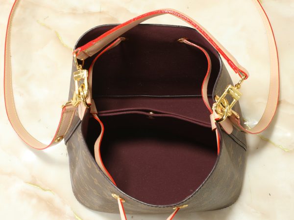 LV Néonoé BB Monogram Bag M46581 BC