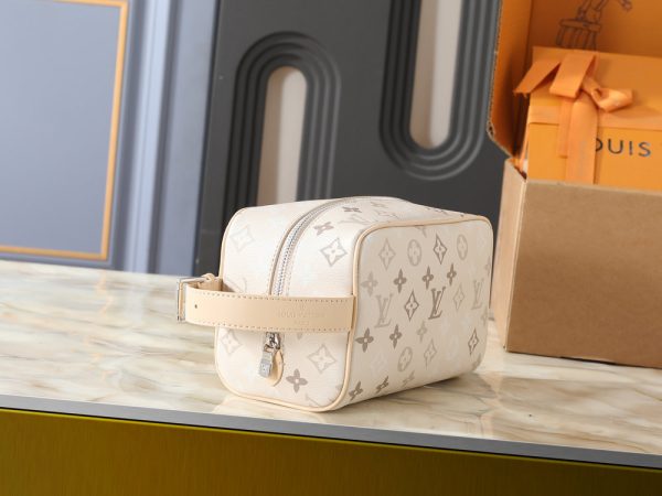LV Locker Dopp Kit Monogram Bag M28835-M26810 BC