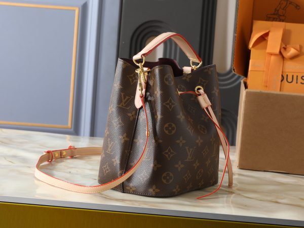 LV Néonoé BB Monogram Bag M46581 BC