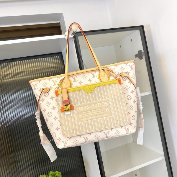 LV Neverfull Inside Out MM Crafty Bag M2A095 BC