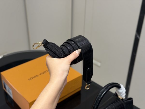 Daily Street Style LV Handbag LV26976 QA