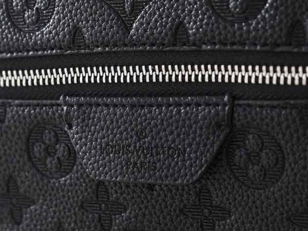 LV Discovery Backpack PM Monogram M28789-M31033-1 BC