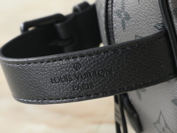 LV Locker Dopp Kit Monogram Bag M28835-M26810 BC