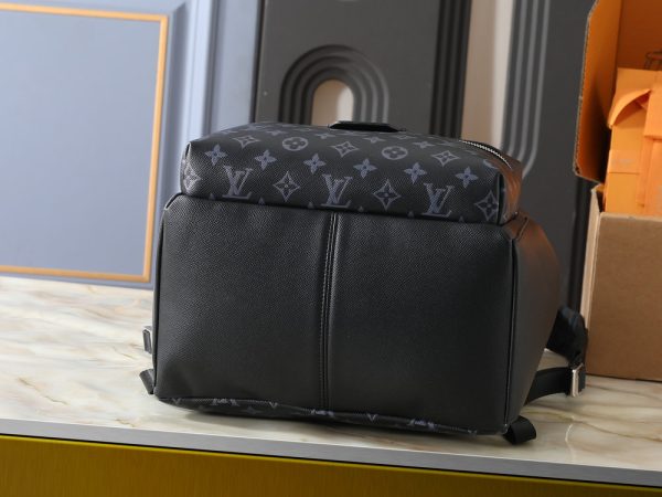 LV Discovery Backpack PM Monogram M28789-M31033 BC LV Discovery Backpack PM Monogram M28789-M31033 BC