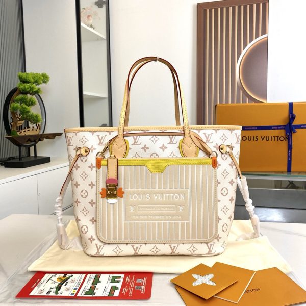 LV Neverfull Inside Out MM Crafty Bag M2A095 BC