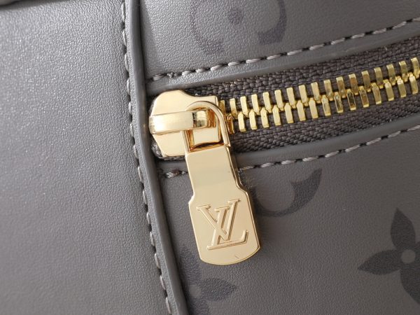 LV Vanity Chain Pouch Bag M12427-M47125 BC LV Vanity Chain Pouch Bag M12427-M47125 BC