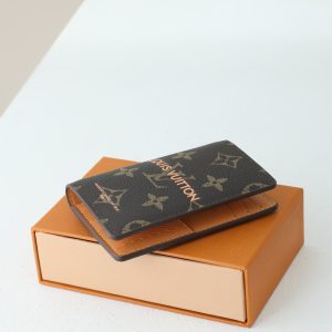 LV Pocket Organizer Crafted in The Signature Brown Monogram Canvas KK01150
