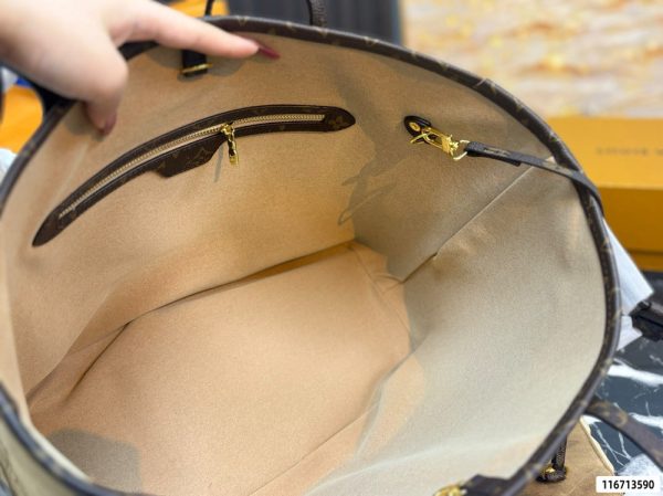 LV Neverfull MM Monogram Suede C2301550