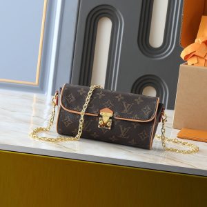 LV Pochette Camille Monogram Bag M13566 BC