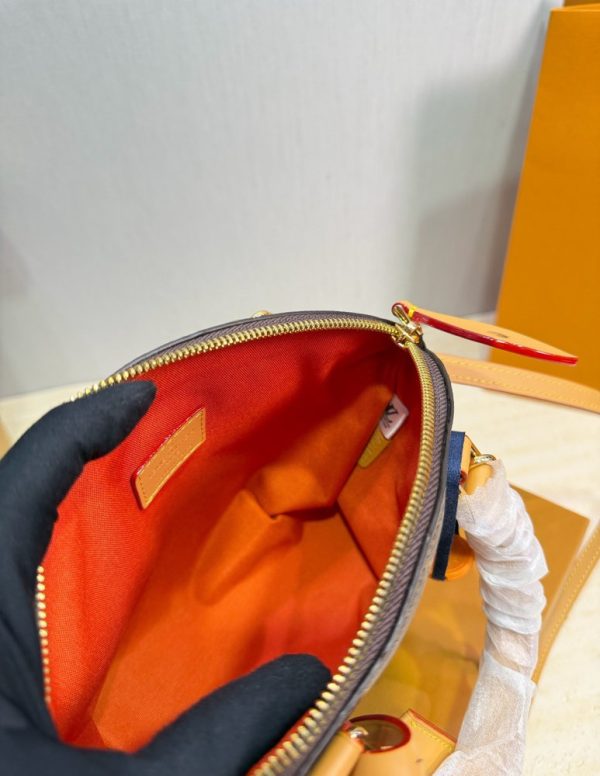 LV Lockit BB Monogram Bag C2301750