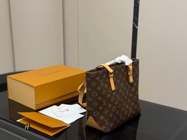 LV Monogram Canvas Piano Bag C2301750