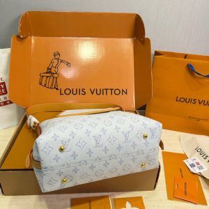 LV CarryAll PM Light Blue C2301850