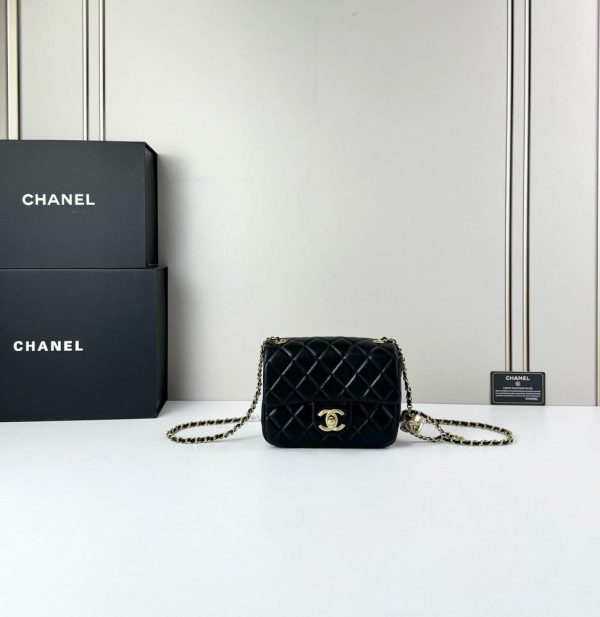 Luxury CN Handbag 105 BC