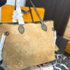 LV Neverfull MM Monogram Suede C2301550