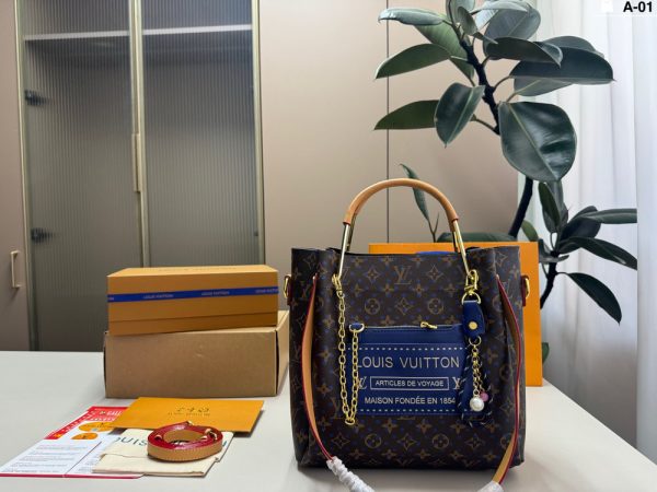 LV Monogram Tote Bag with Front Pouch C2301550