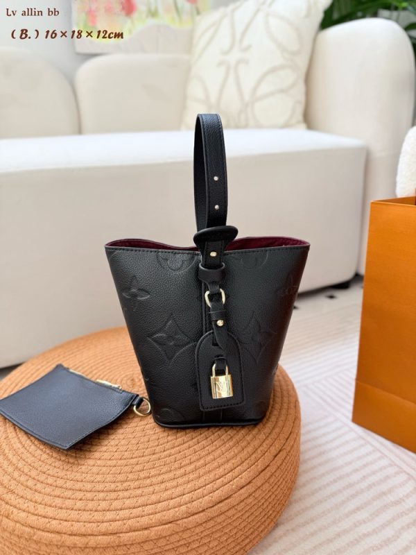 LV Set Pochette Métis All In Bag C2301450