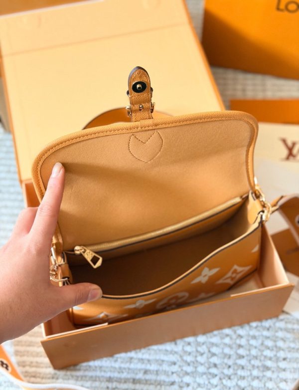 LV Diane Monogram Empreinte C2301750